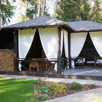 Затъмнени завеси за беседка