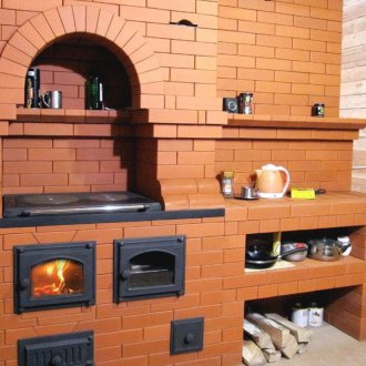 Двойна сводеста врата