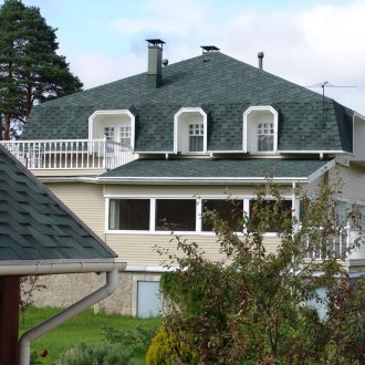 Керемиден покрив с таванско помещение