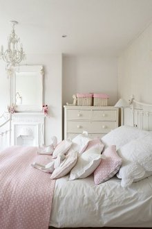 Schlafzimmer in sanften Farben.