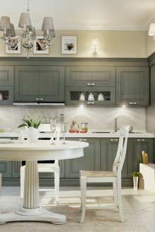 Кухня със сиво-зелен комплект и светли мебели