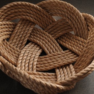 Декоративна въжена ваза