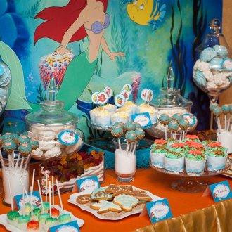 Making a children's holiday in the theme of the Little Mermaid