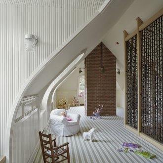 Раиран килим в детската стая