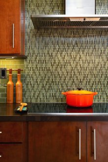Маслинова мозайка в кухнята