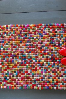 Правоъгълна малка помпозна подложка