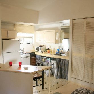 Малък лек бар в кухнята