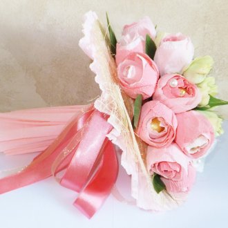 Сватбен букет от сладкиши