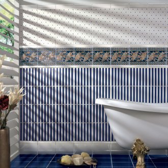 Синя реколта плочка в банята