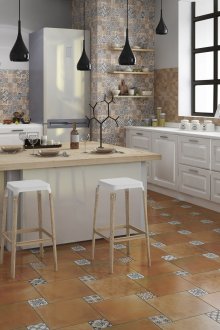 Бежова пачуърк плочка