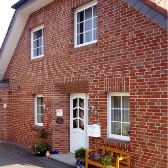 Тухлени фасадни панели с баварска зидария