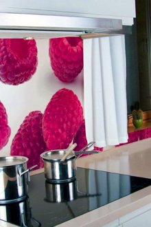3d престилка с малини в кухнята