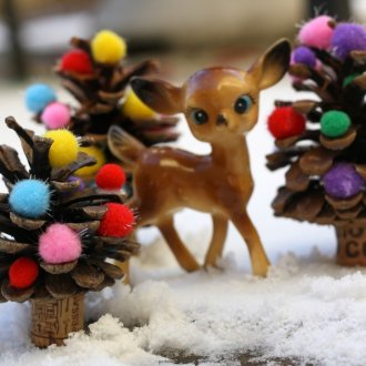 Новогодишен декор от шишарки