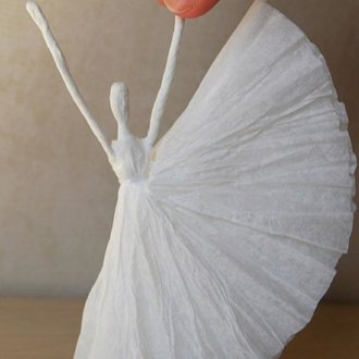 Балерина от салфетки