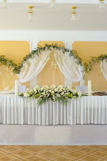 Стена за сватбена драперия