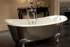 Steel bathtub in a classic interior