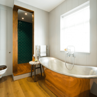 Mandi bersalut perak