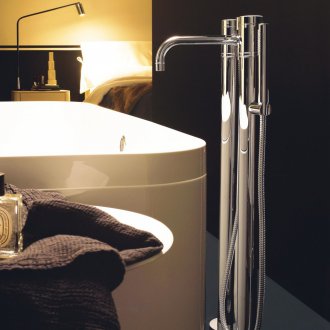 Метален смесител на пода