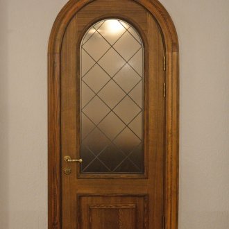 Аркована врата от палисандрово дърво