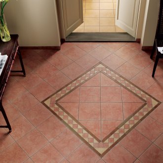 Теракотова порцеланова плочка в коридора