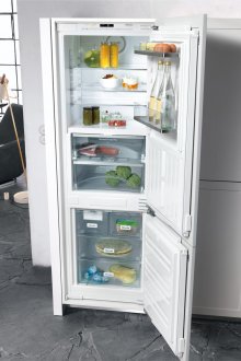 Прикрит вграден хладилник