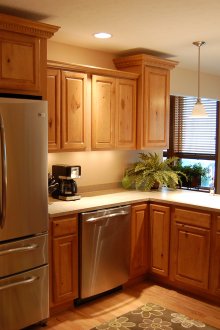 Вграден метален хладилник