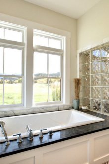 Екран за душ от стъклен блок