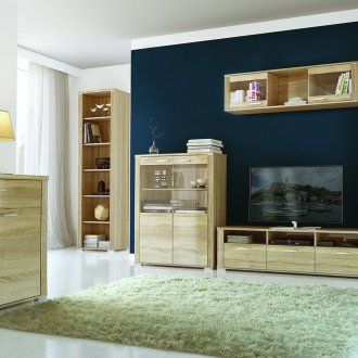 Витрина от масивно дърво