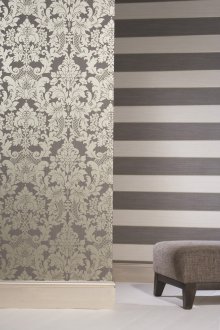 Шарени и райета тапети в интериора