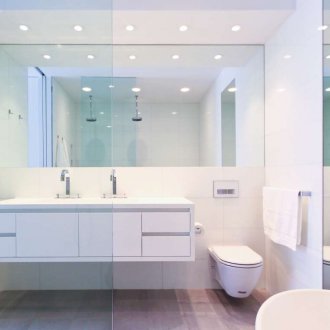 Точкови светлини в банята