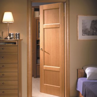 Фурнирована врата 