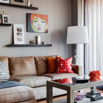 Възрастен диван 2019г