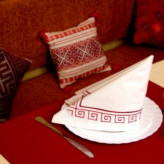 Napkin triangle in table setting