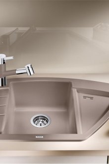 Гранитна мивка с крила