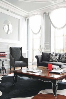 Черен неокласически диван