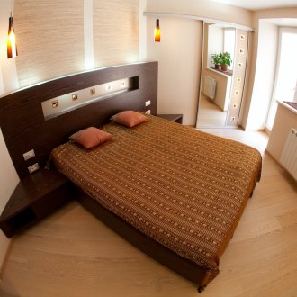 Katil dengan kepala katil kepala