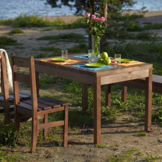 Дъбова маса за градина