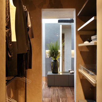 Малка съблекалня без врати