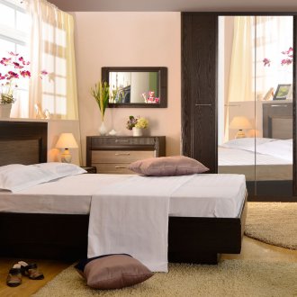 Shponirovanny perabot wenge di bilik tidur