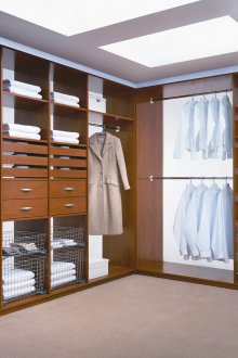 Отворена съблекалня, която не заема много място