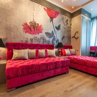 Розов диван без подлакътници