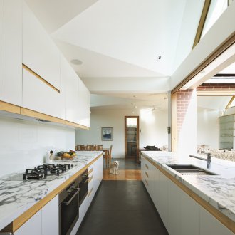 Гипсов таван в кухнята