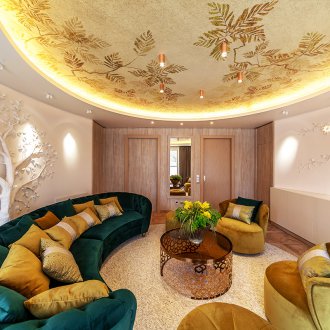 Таван с кръгли стенописи