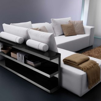 Ъглов диван с рафтове