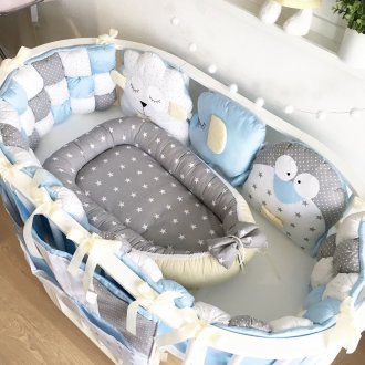 Katil bujur untuk bayi baru lahir