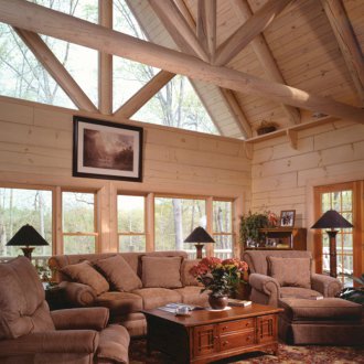 Дневна с висок таван в страната