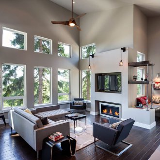 Ниша за камината в хола