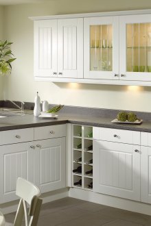 Светло бежов тапет в кухнята