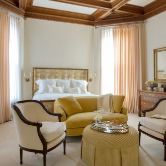 Диван таван в спалнята