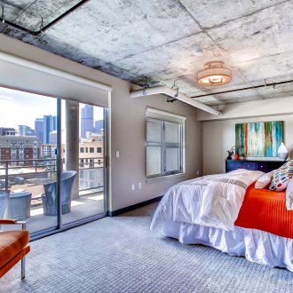 Loft style ceiling in the bedroom